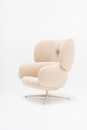 Grand Grace Armchair with Headrest 3