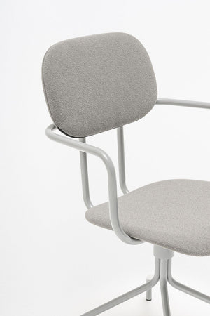 New School Chair Low Back with Arms and 4 Spoke Base Detail 3
