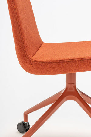 Ulti Office Chair with 4 Spoke Castor Base Detail 2