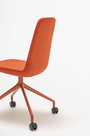 Ulti Office Chair with 4 Spoke Castor Base Detail