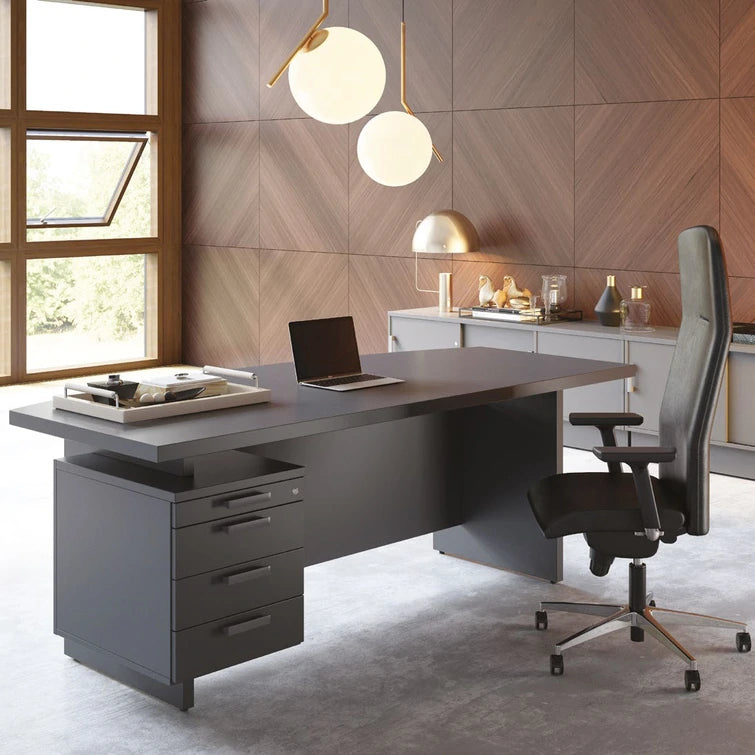 Grand Cabinet  2 Glass Doors  2