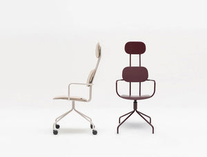 Mdd New School Chair With Headrest On Four Spoke Base 2