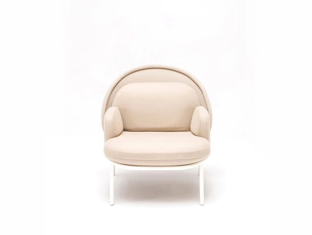 Mesh Armchair With Low Shield And Simple Beige Finish And White Metal Legs