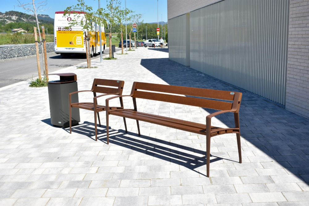 Mielek Outdoor Litter Bin with Outdoor Bench and Chair in Outdoor Setting