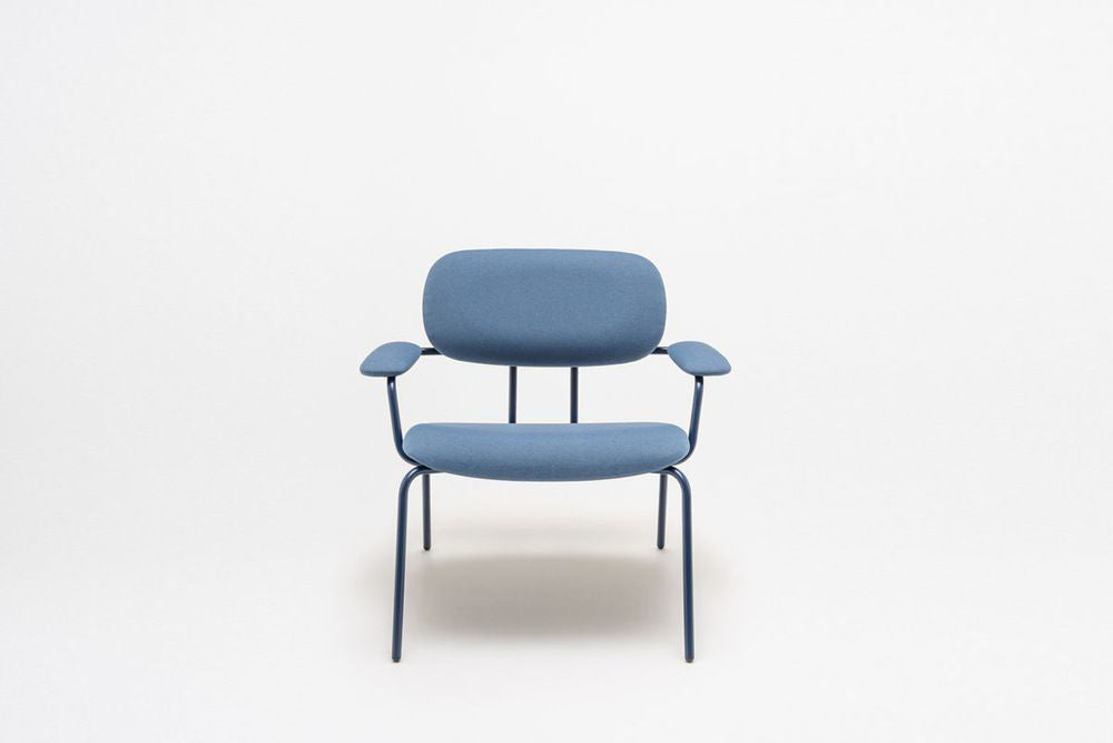 New School Low Back Lounge Chair with Four Metal Legs 2