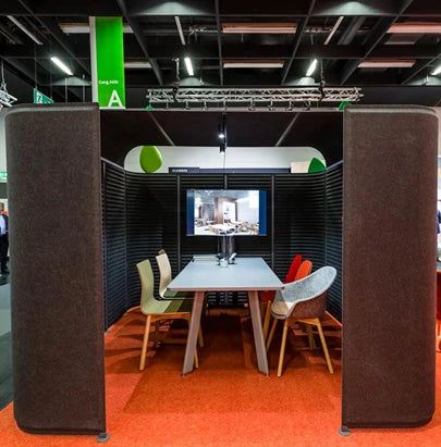 Acoustic Celing Lighting in Meeting Room