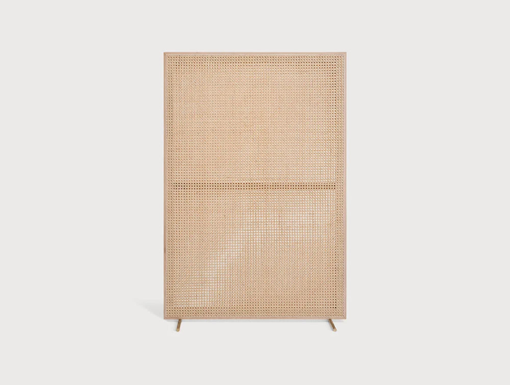 Solo F Rattan Freestanding Screen 2